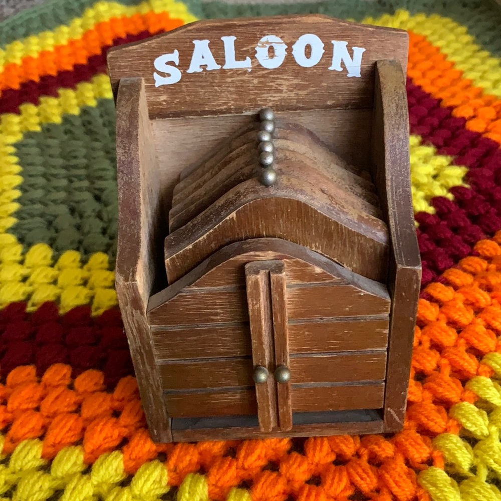 Vintage coaster set